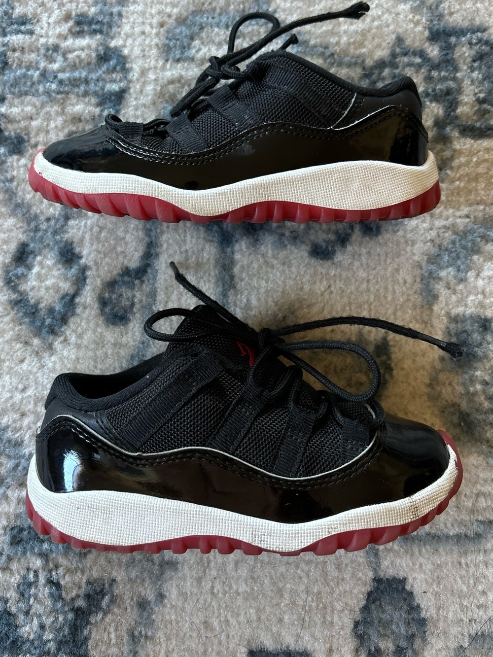 Nike Jordan 11 Low Bred kids Toddler Red Black Basketball Sneakers 9C